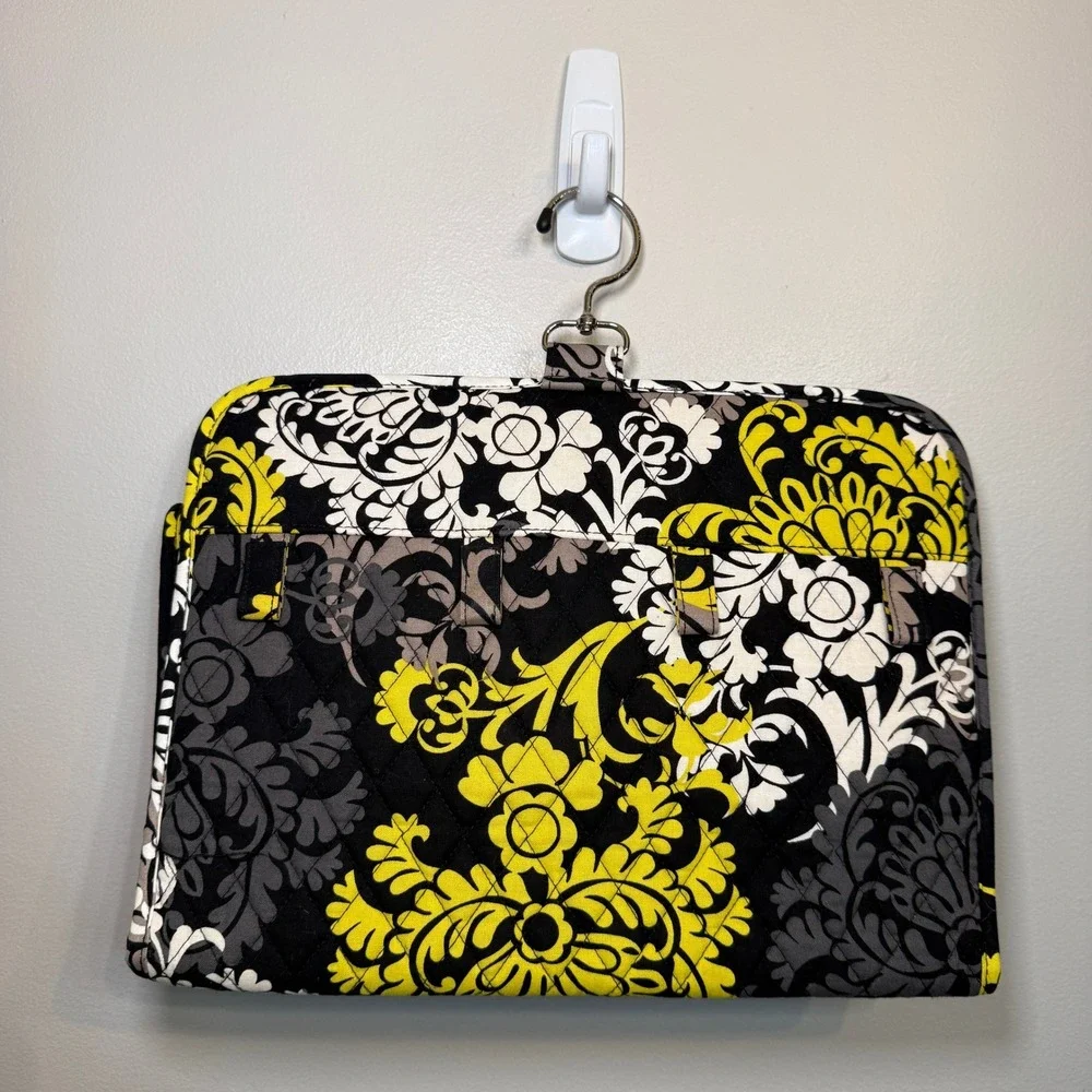 Vera Bradley Baroque Floral Damask Print Hanging Travel Organizer Quilted Cotton